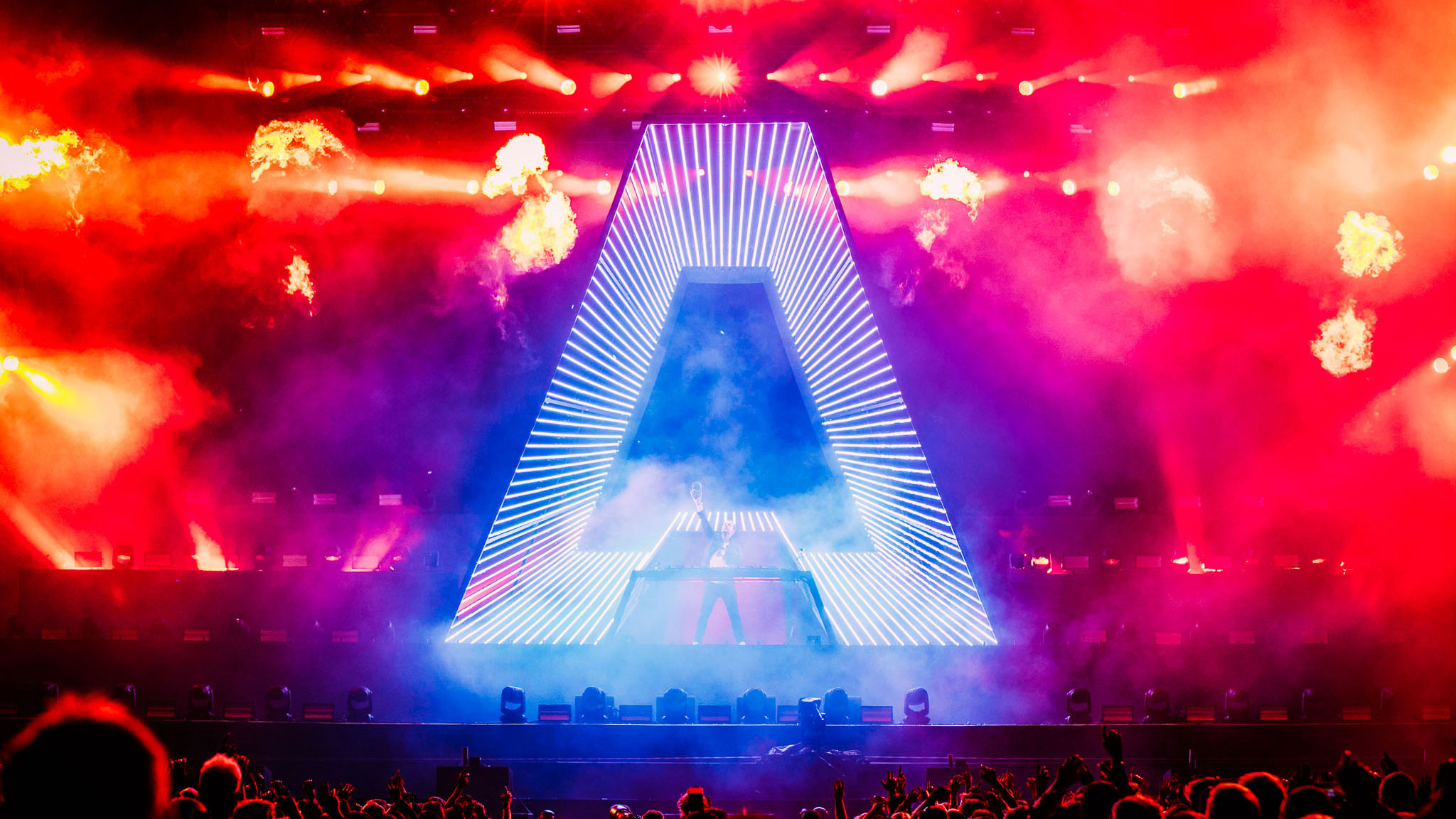 Armin van Buuren Pinkpop | Armin aimed big at Pinkpop 2019.